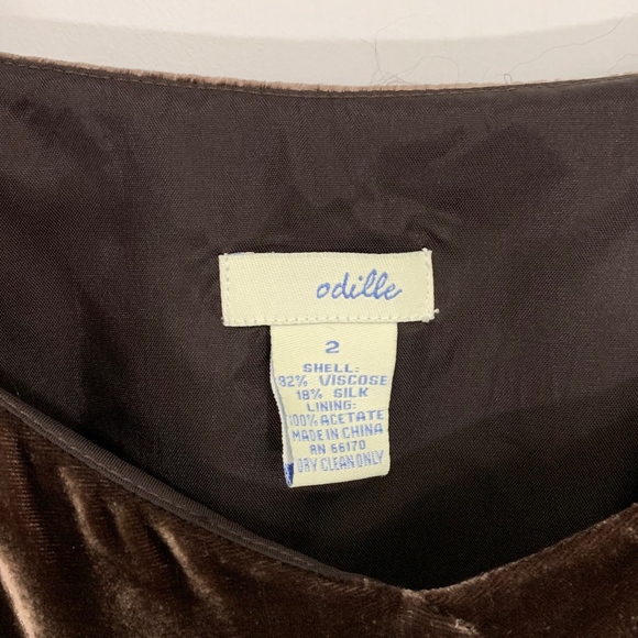 Odille Brown Velvet Midi Dress - Picture 5 of 6